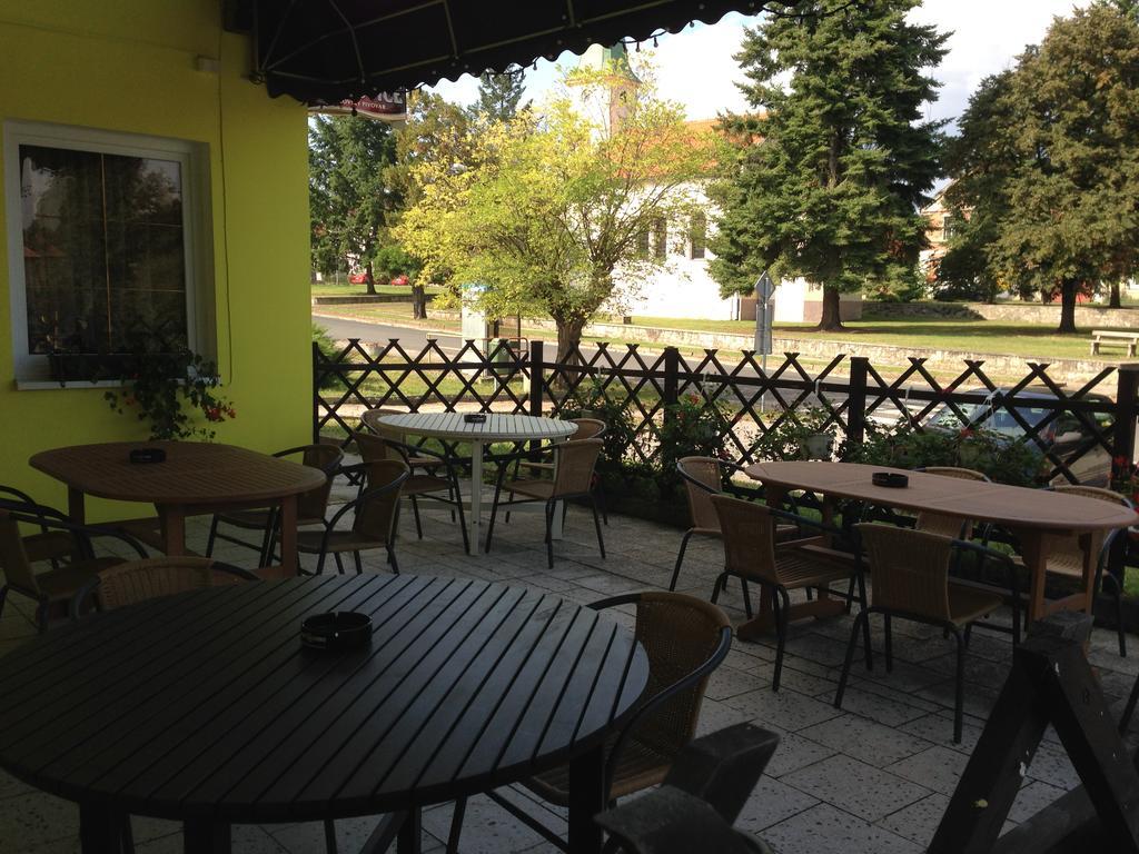 Penzion Krásný Dvůr Krasny Dvur Exterior foto
